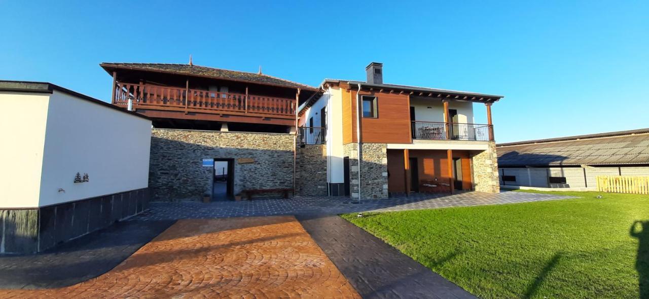 El Rato Apartamentos Rurales Навия Экстерьер фото