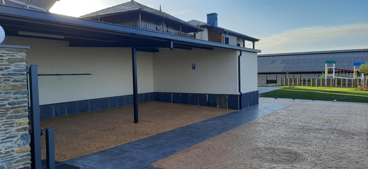 El Rato Apartamentos Rurales Навия Экстерьер фото
